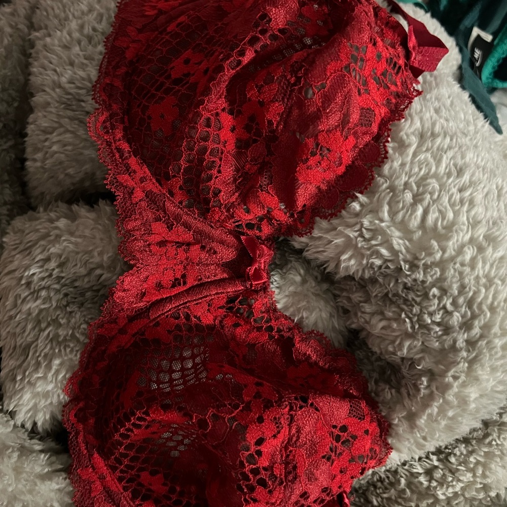 5 Adore me bras